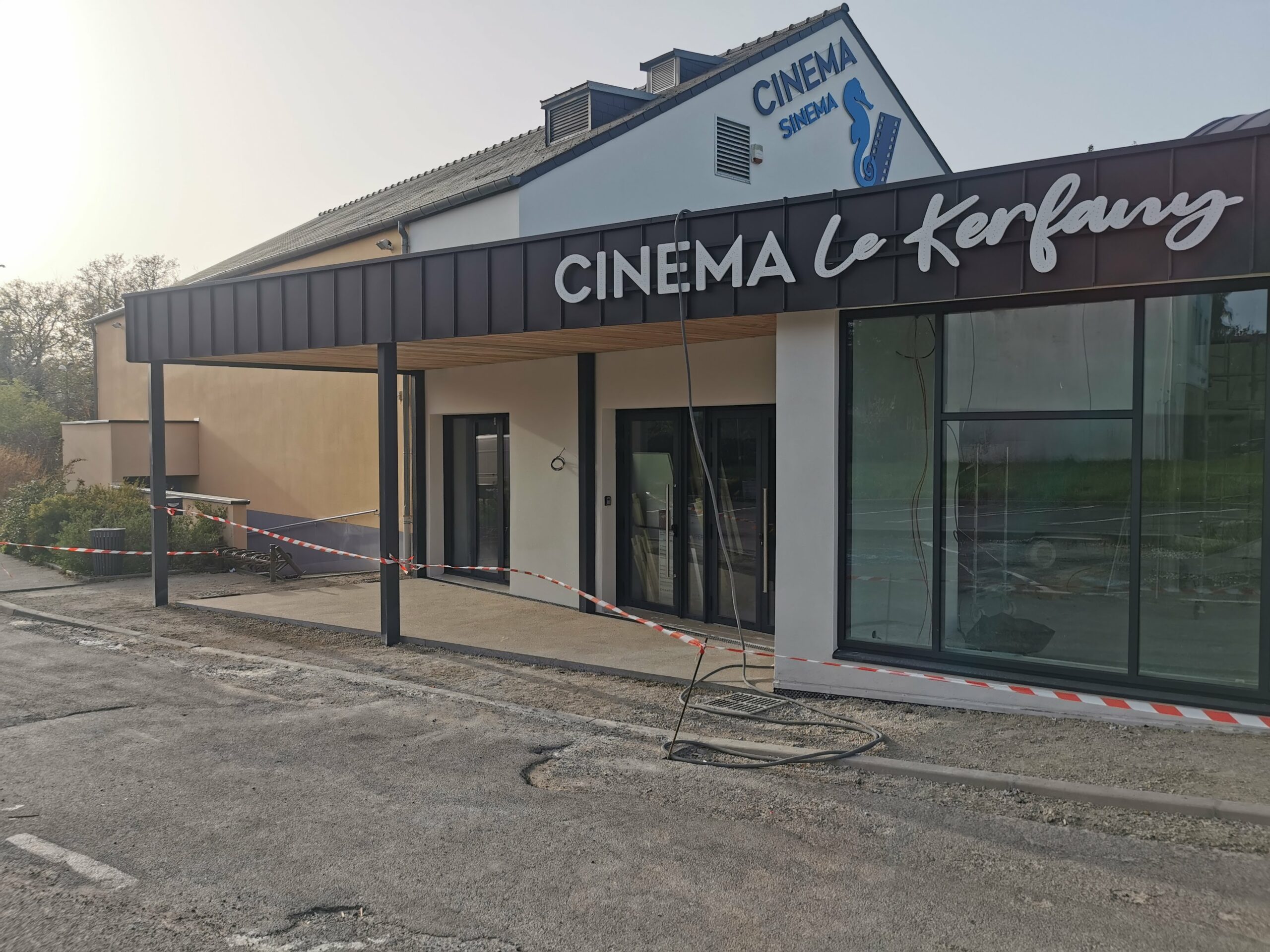 Poteaux Cinémas Le Kerfany